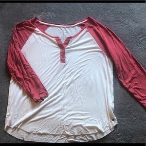 American Eagle soft & sexy tee